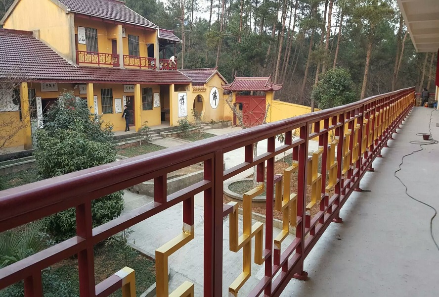 寺庙阳台护栏.jpeg
