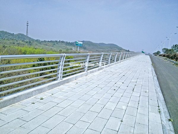 桥梁护栏7_副本.jpg